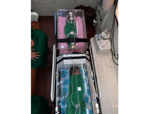 Road ambulance photo 4