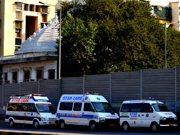 Road ambulance photo 9